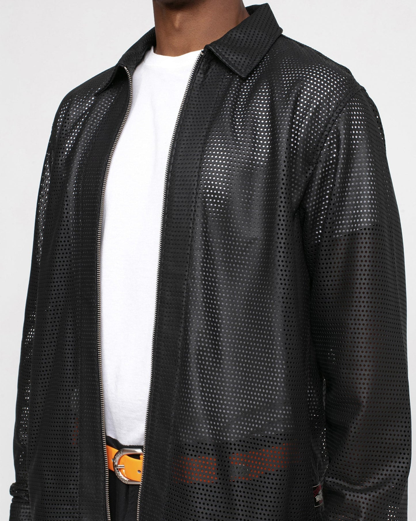 CHEMISE ZIPPÉE EN CUIR PERFORÉ